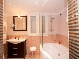 Oda ve Kahvaltı Relais Forus Roma